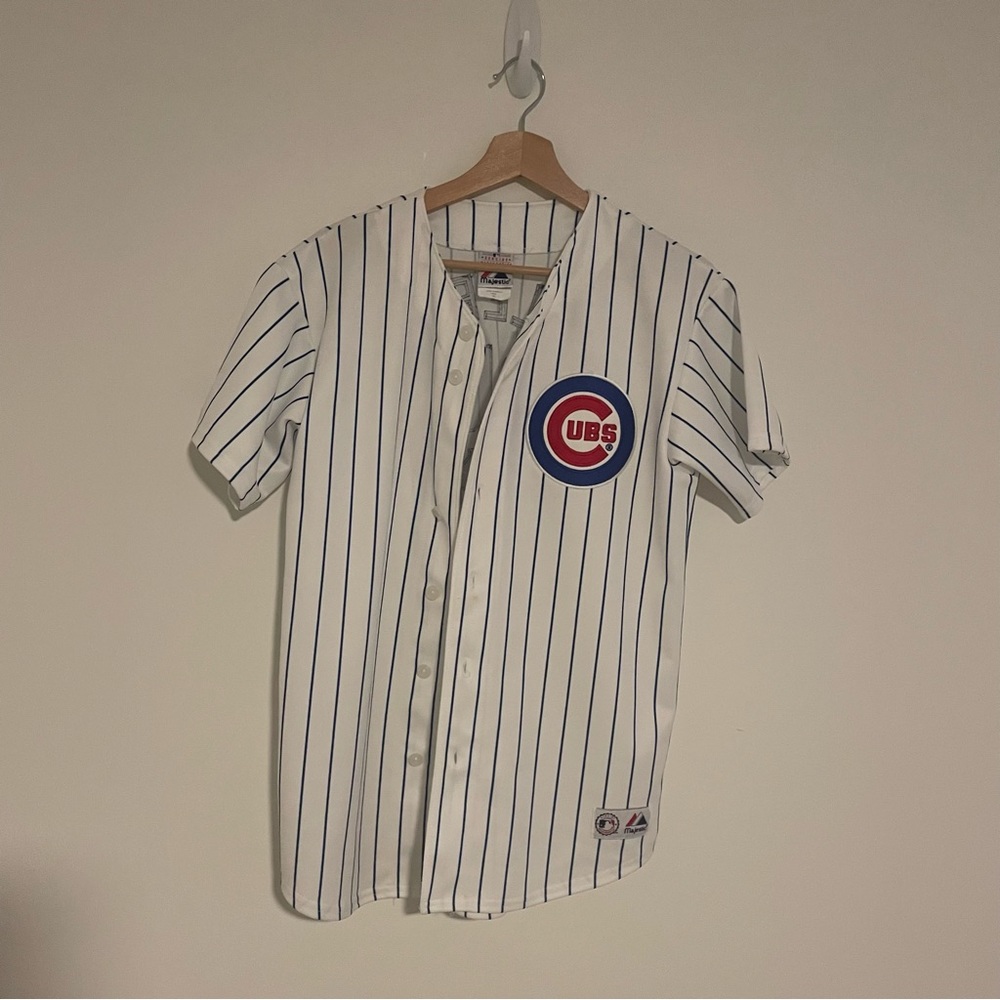 XL boys Cubs Jersey Lee